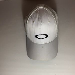 Oakley hat